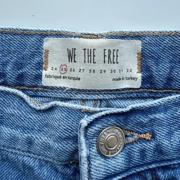 We The Free Distressed Blue Jeans Size 25 - Picture 4 of 9
